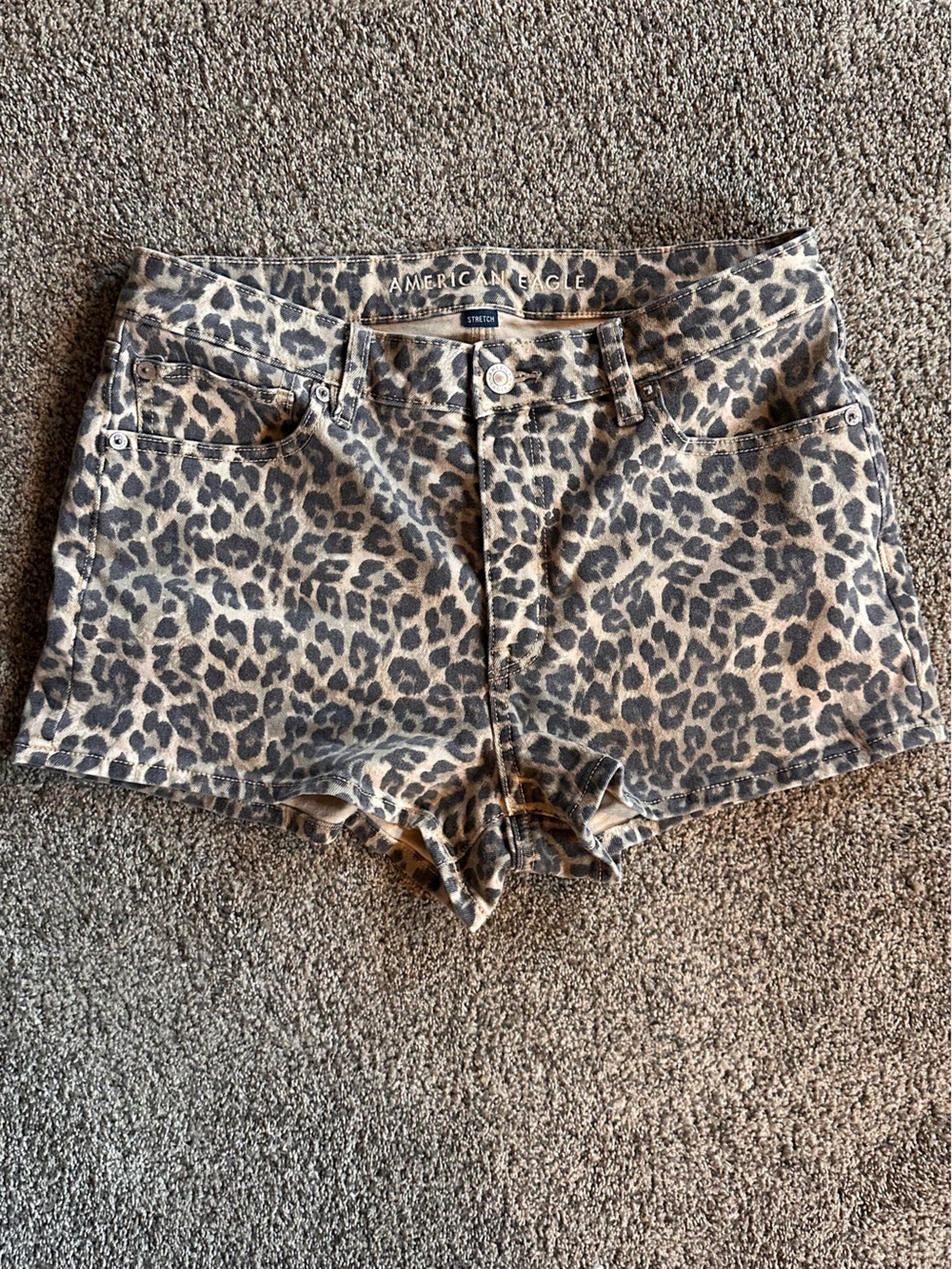 American Eagle Outfitters Leopard Print short shorts - Beige & Black